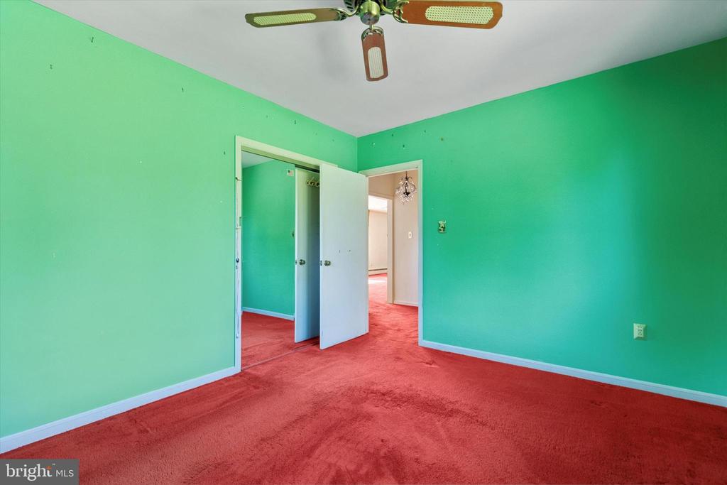 4270 SUNNYSIDE DRIVE