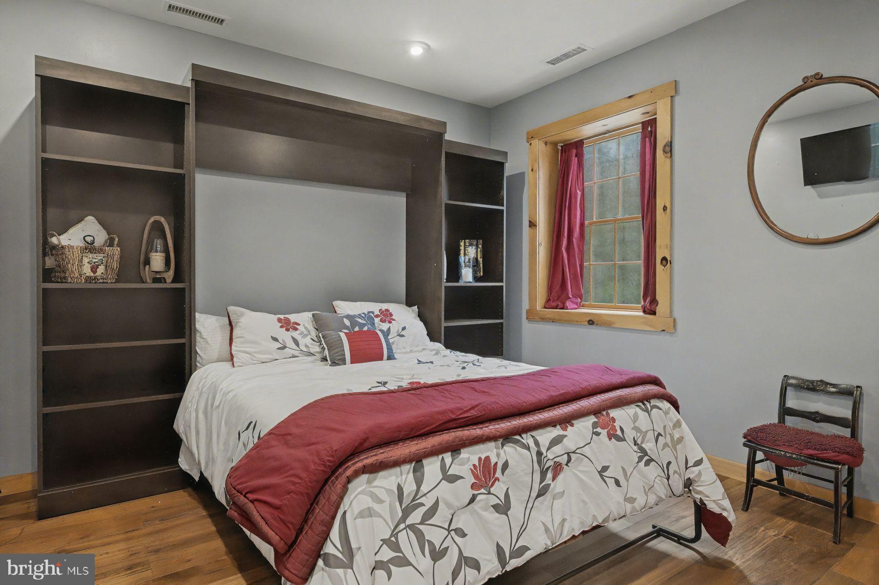 5730 CARVERSVILLE ROAD