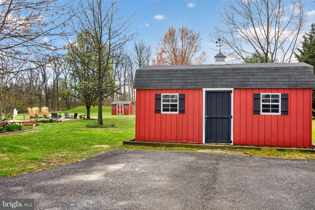 1555 KUMRY ROAD