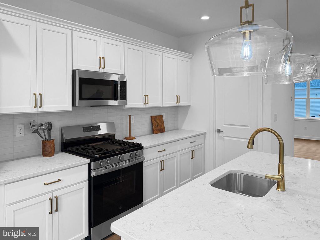 Lot 7 W BUTLER AVENUE