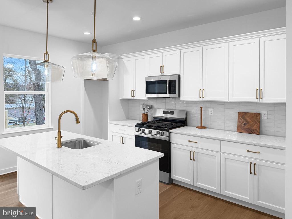 Lot 7 W BUTLER AVENUE