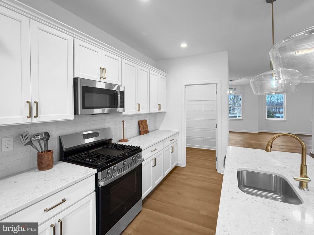 Lot 7 W BUTLER AVENUE