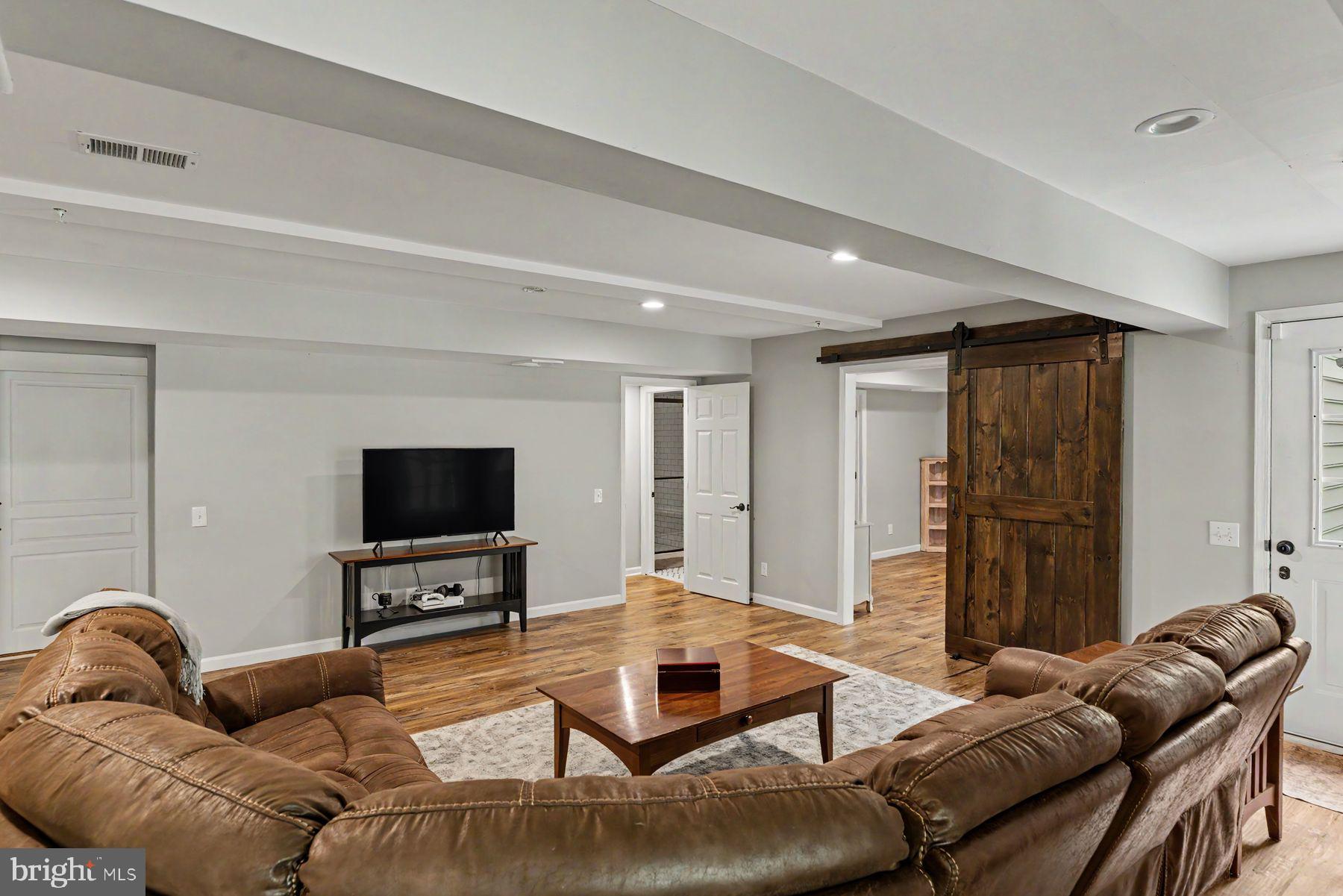 2818 MOUNTAIN LAUREL DRIVE
