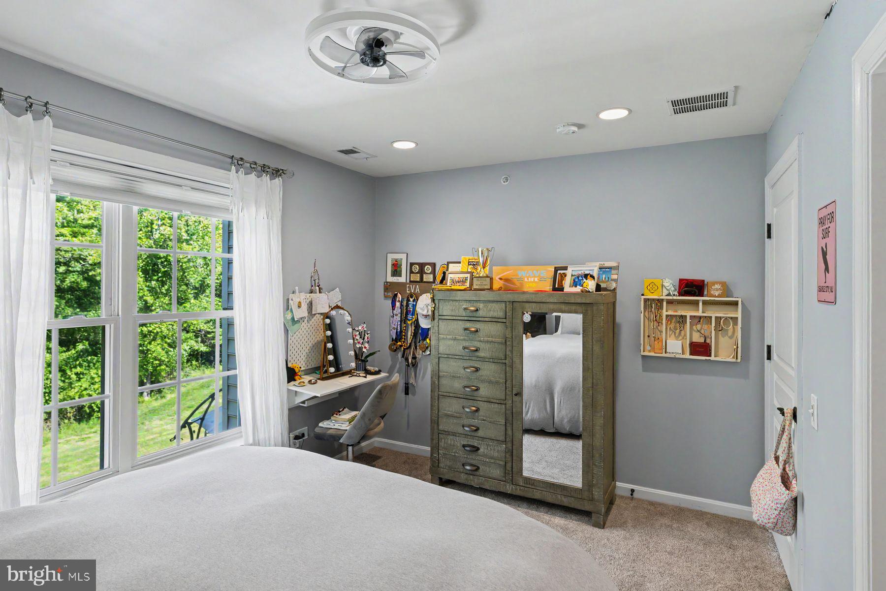 2818 MOUNTAIN LAUREL DRIVE