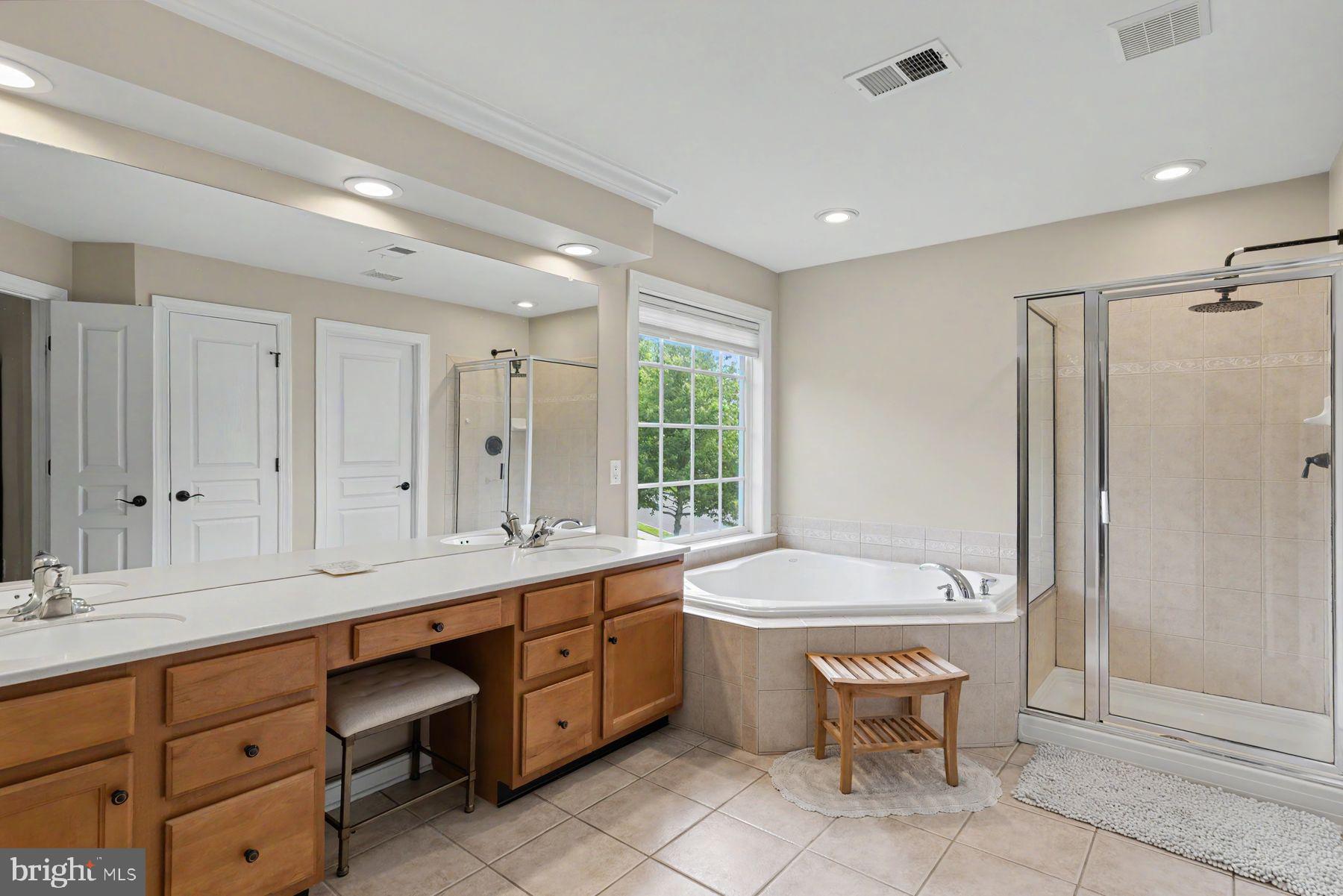 2818 MOUNTAIN LAUREL DRIVE