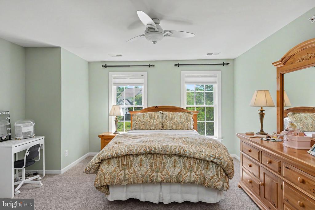 2818 MOUNTAIN LAUREL DRIVE
