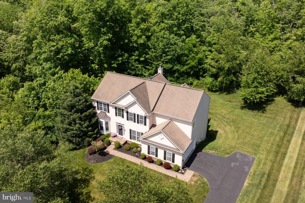 2818 MOUNTAIN LAUREL DRIVE