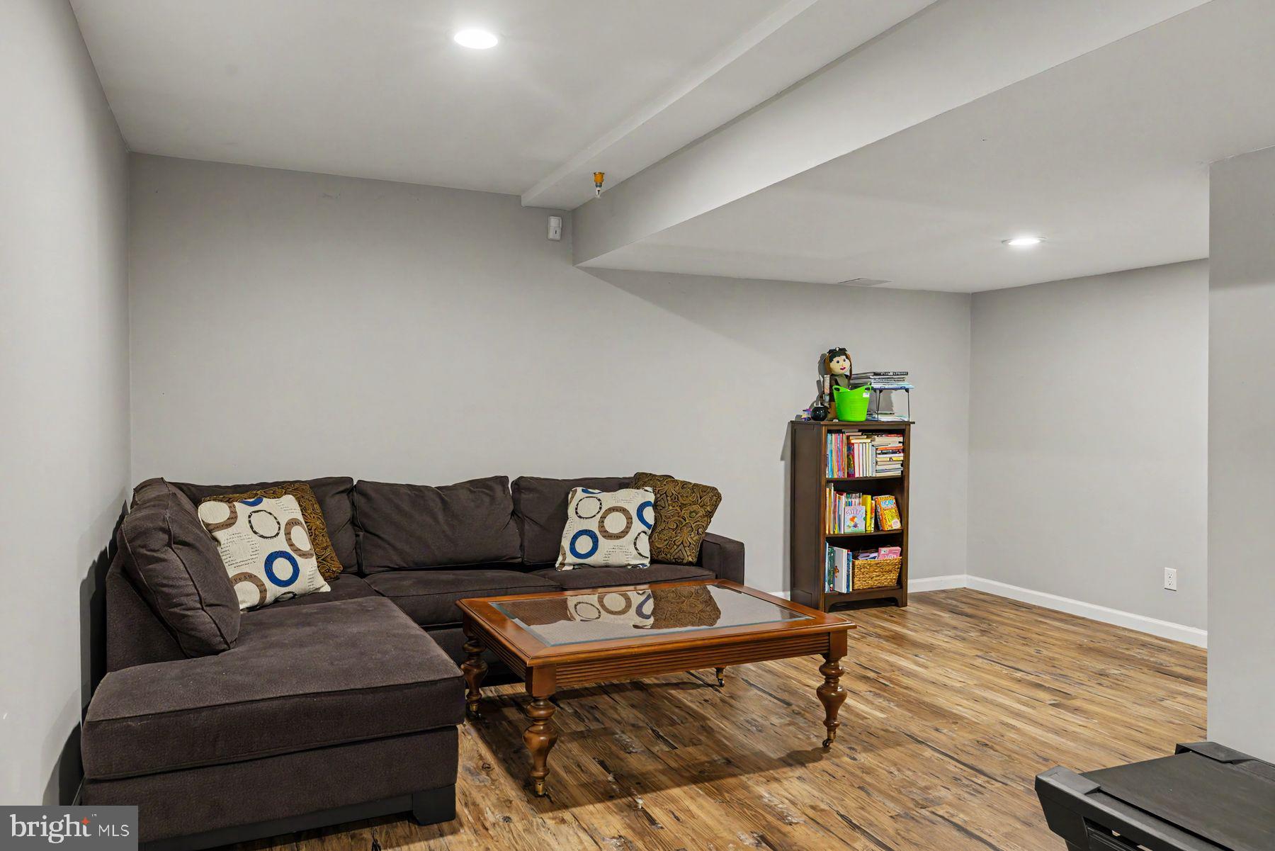 2818 MOUNTAIN LAUREL DRIVE
