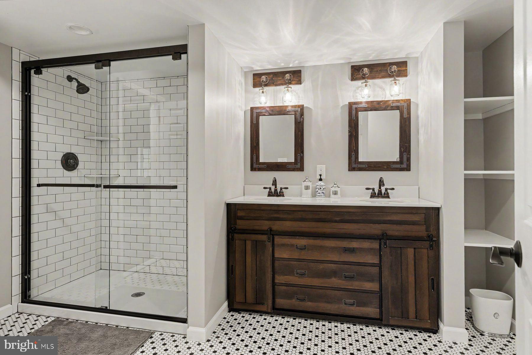 2818 MOUNTAIN LAUREL DRIVE