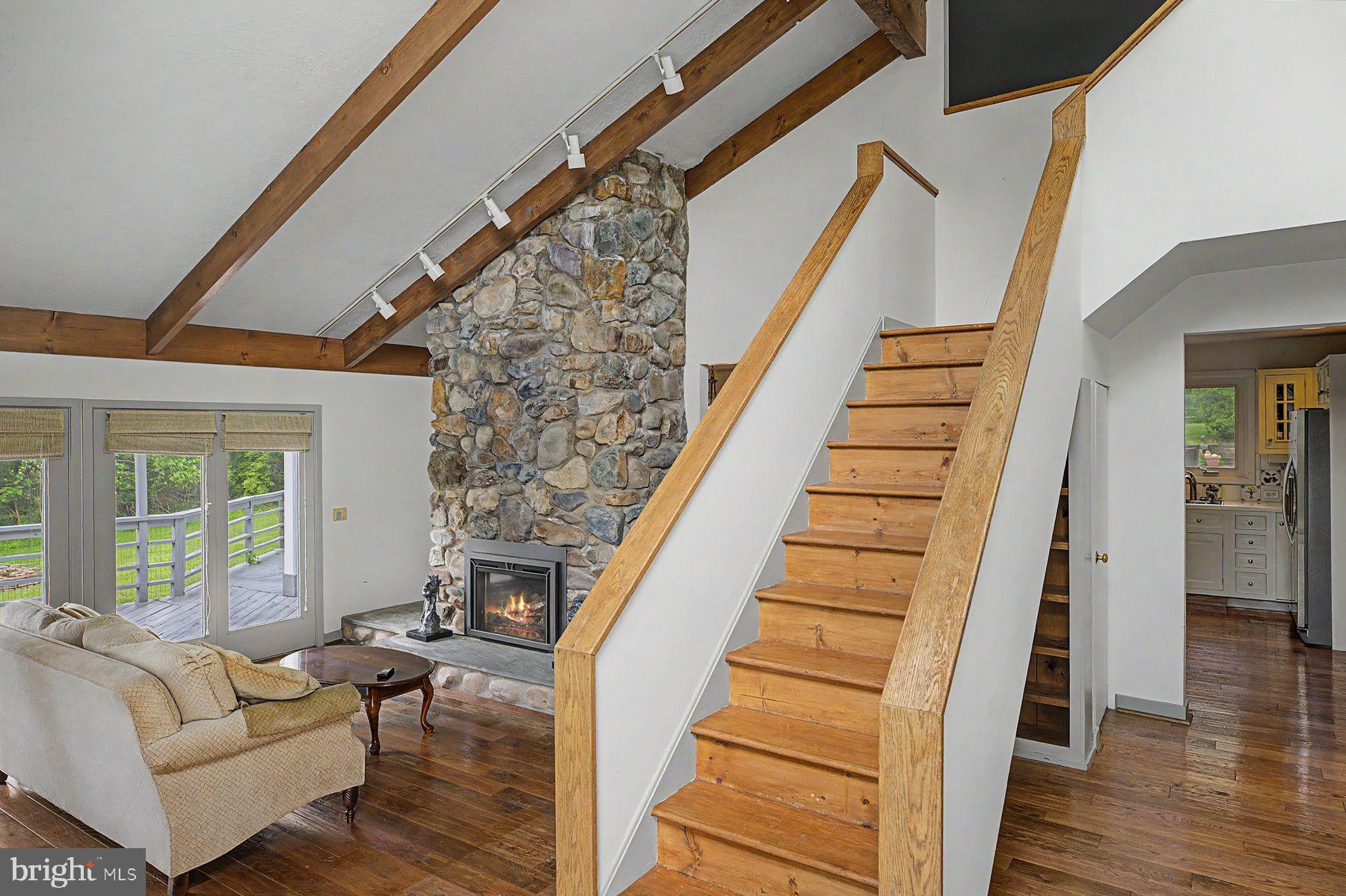 5728 CARVERSVILLE ROAD