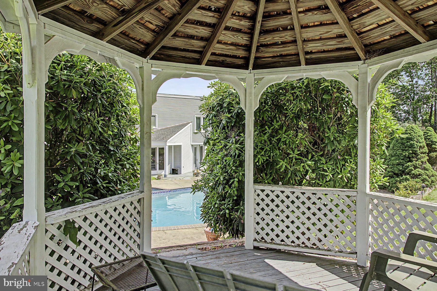5728 CARVERSVILLE ROAD