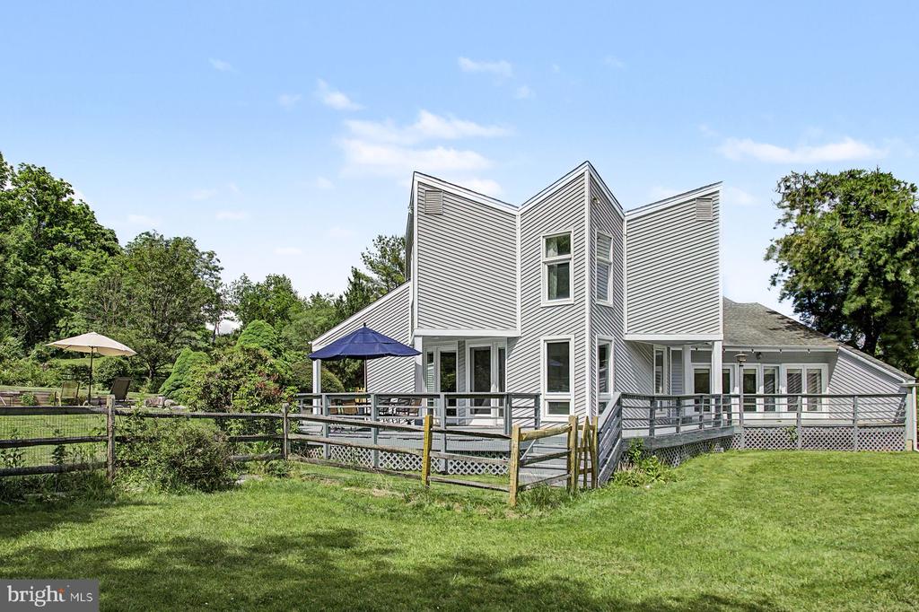 5728 CARVERSVILLE ROAD