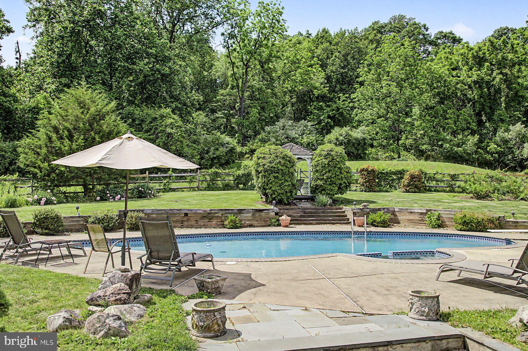 5728 CARVERSVILLE ROAD