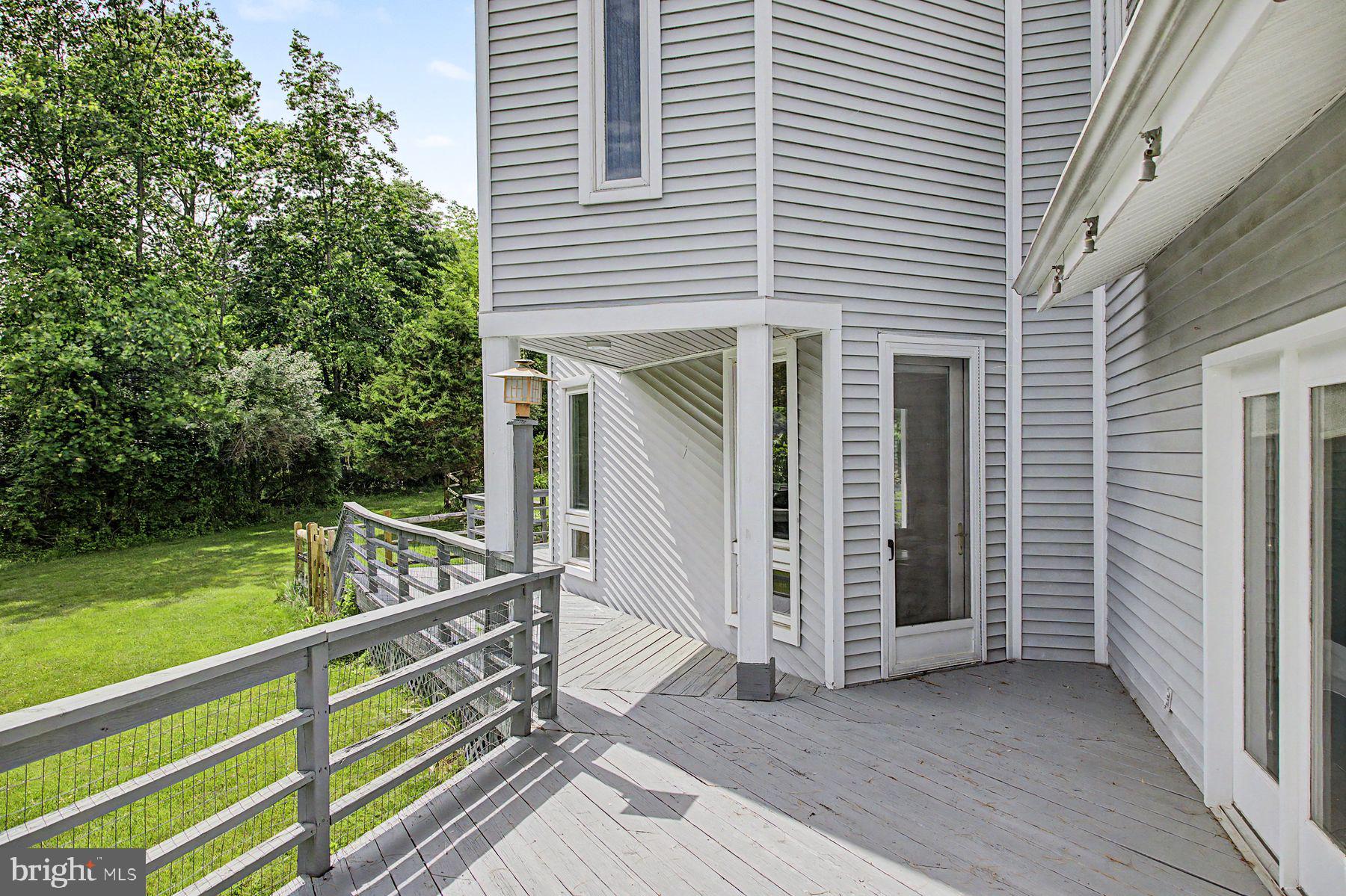 5728 CARVERSVILLE ROAD