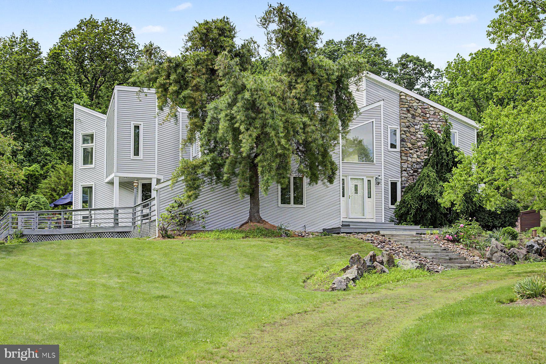 5728 CARVERSVILLE ROAD