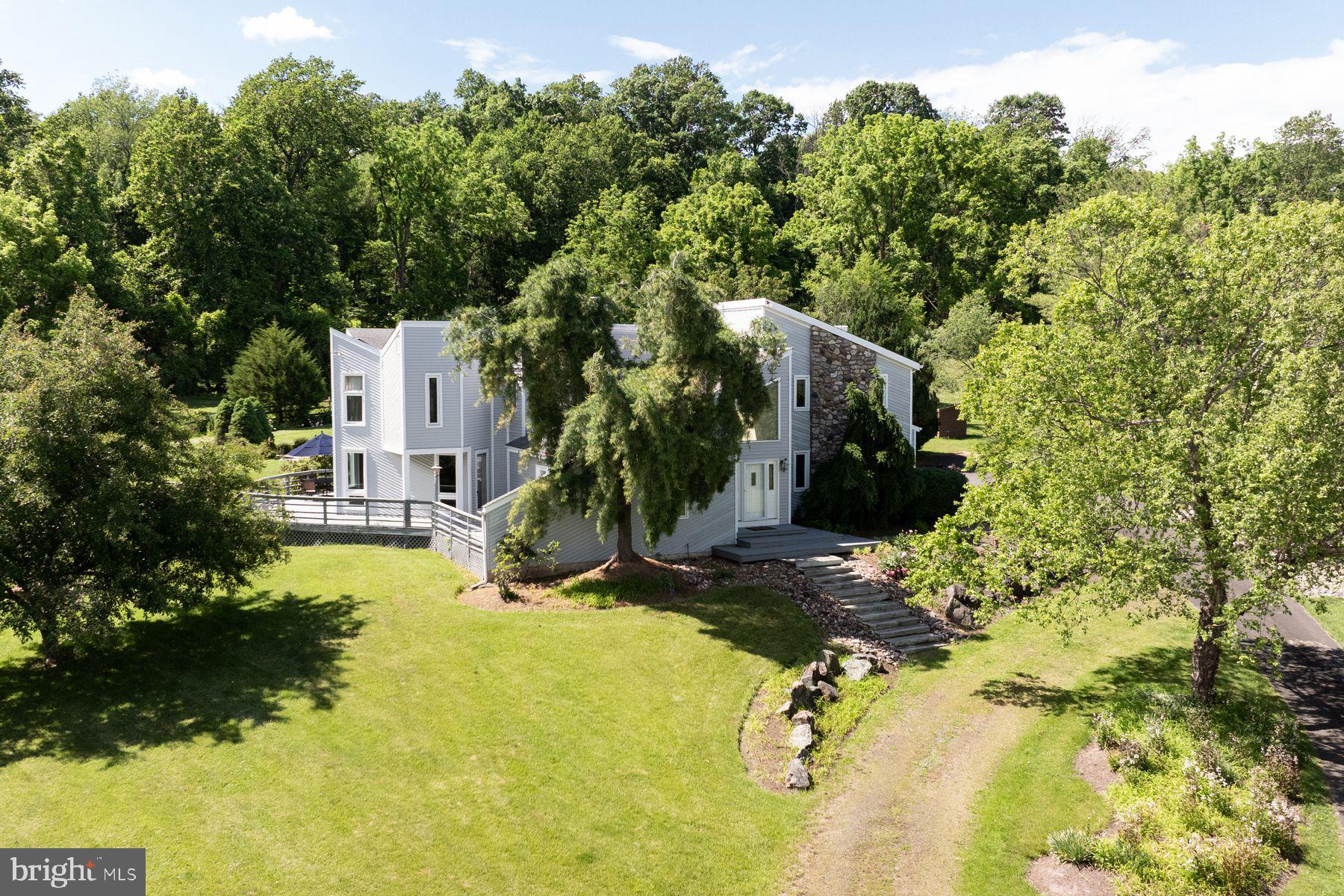 5728 CARVERSVILLE ROAD
