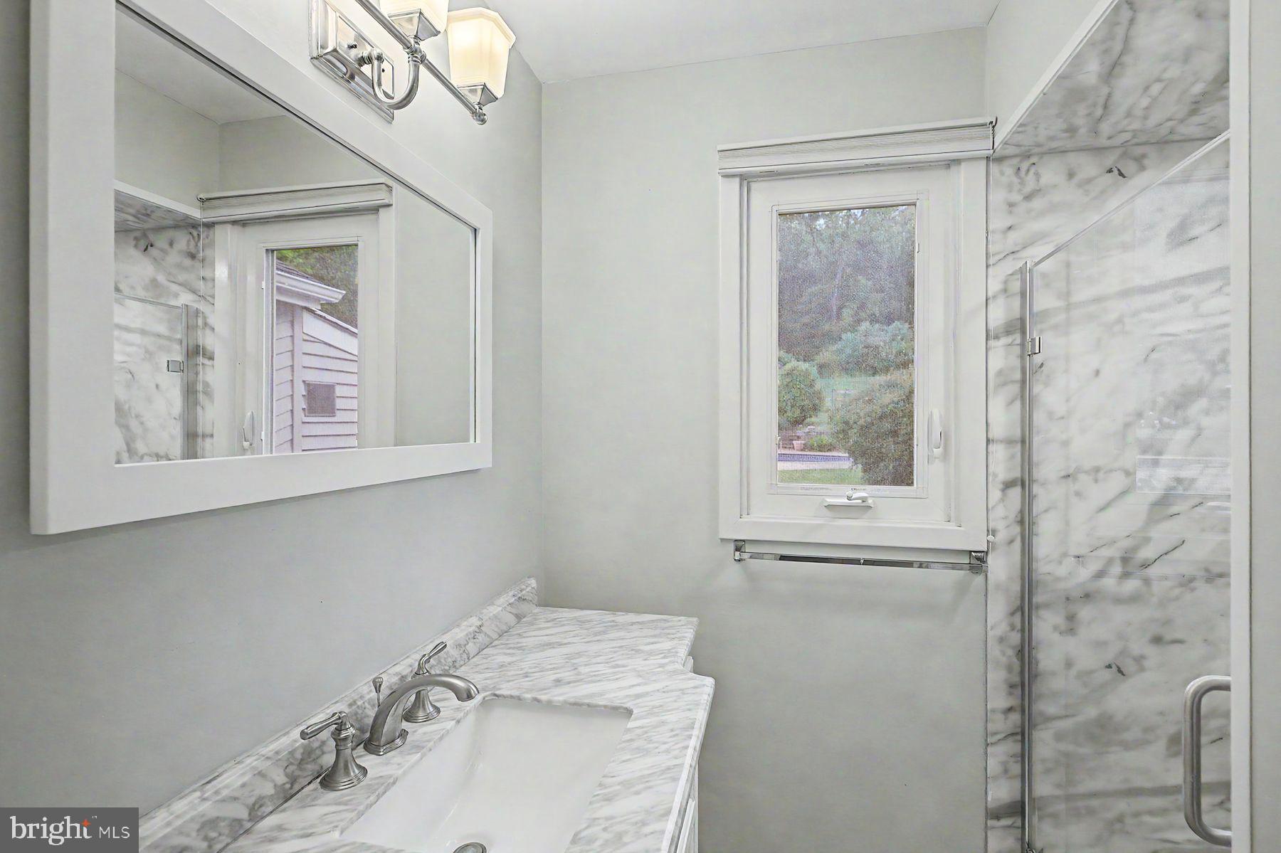 5728 CARVERSVILLE ROAD