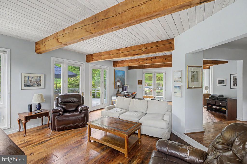 5728 CARVERSVILLE ROAD