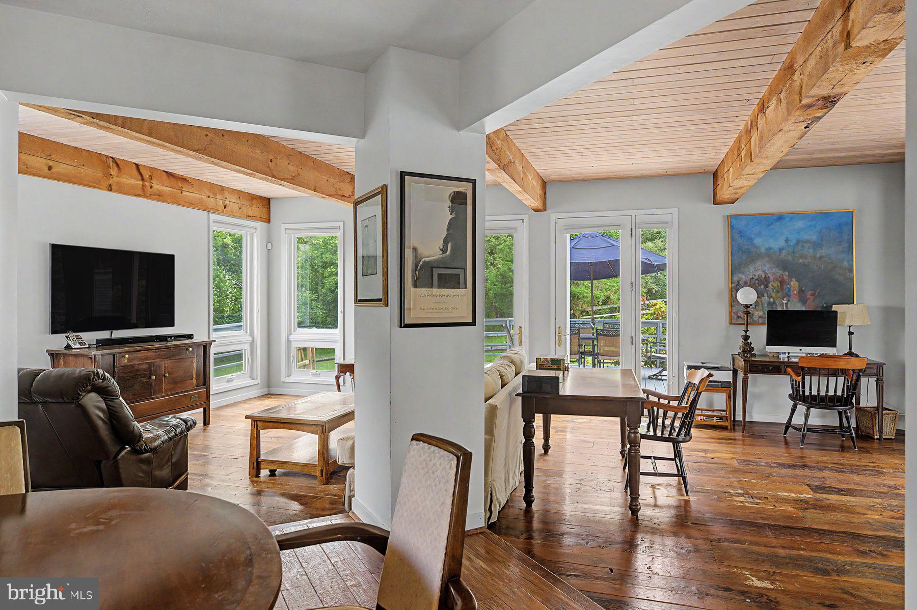 5728 CARVERSVILLE ROAD