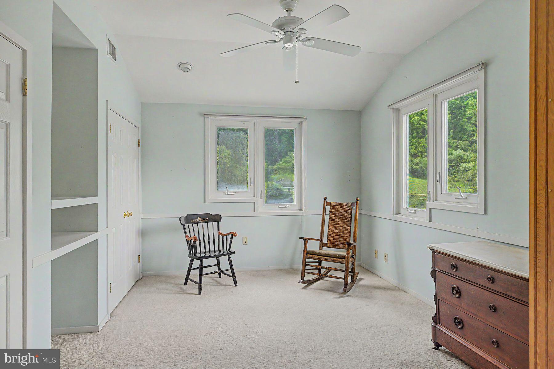 5728 CARVERSVILLE ROAD