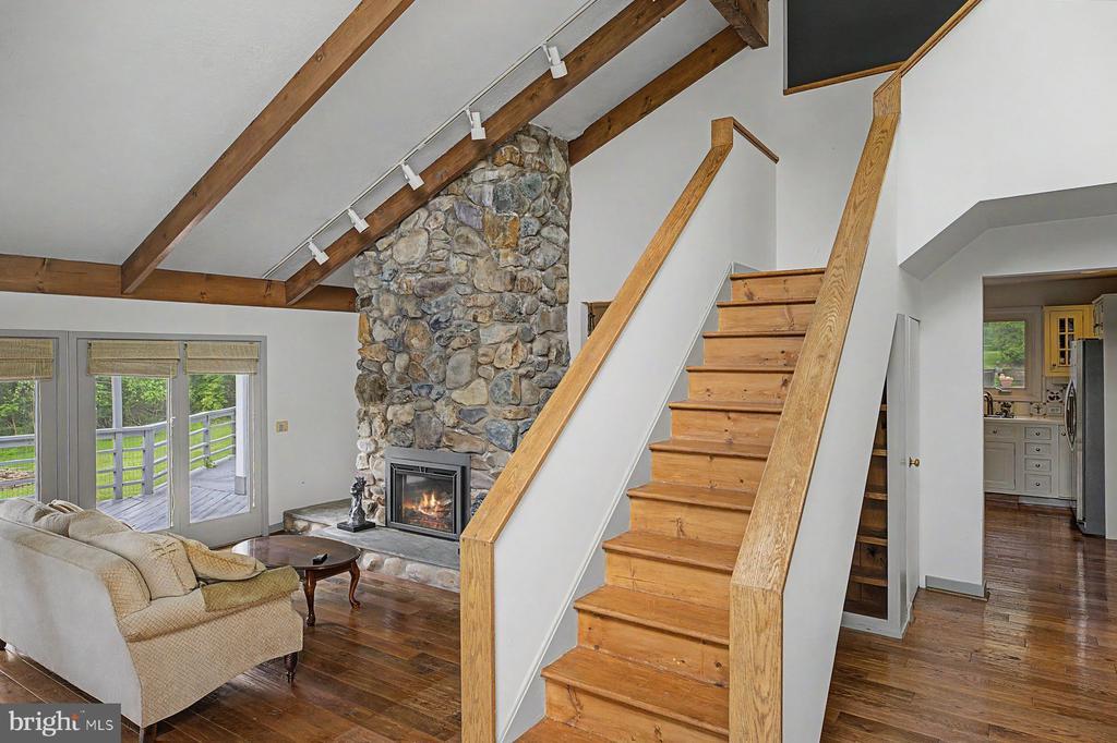 5728 CARVERSVILLE ROAD