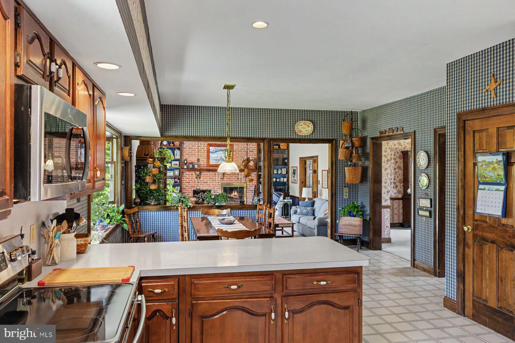 48 BOBBIE DRIVE