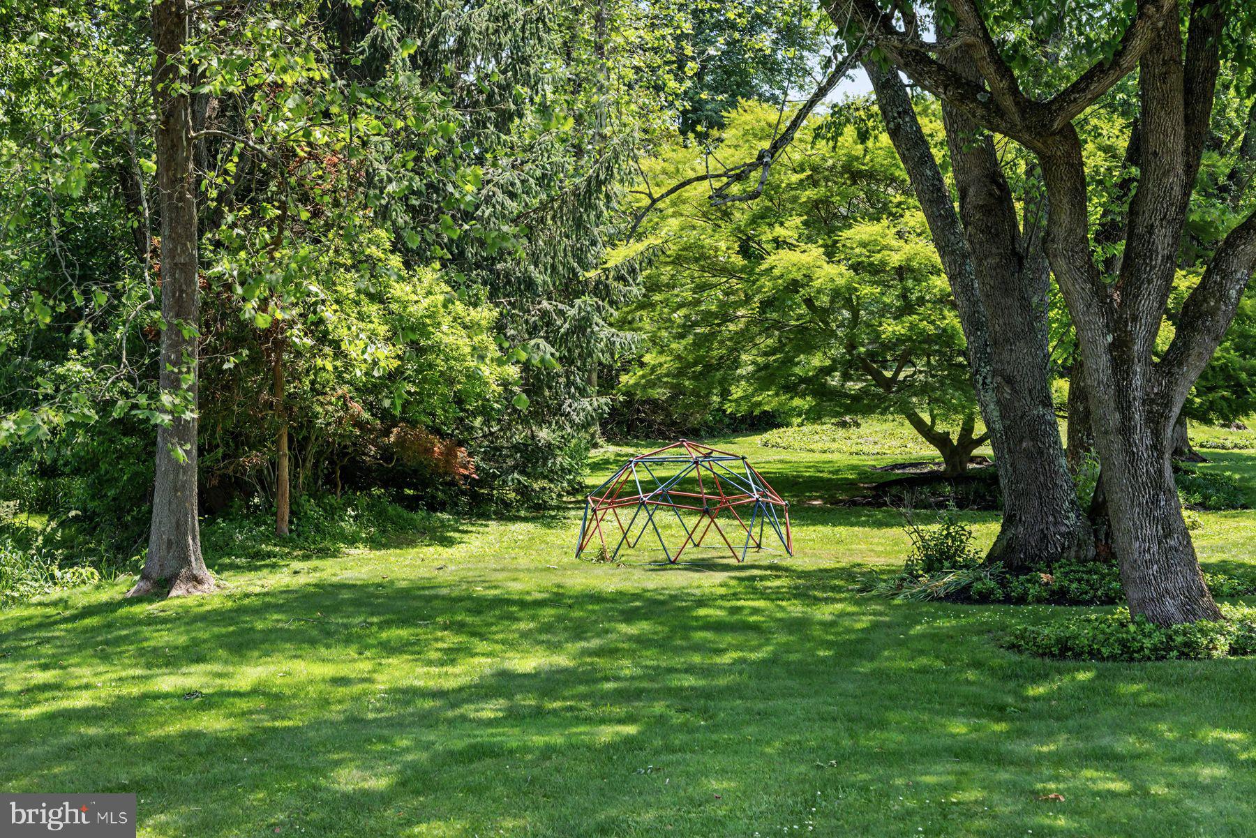 48 BOBBIE DRIVE