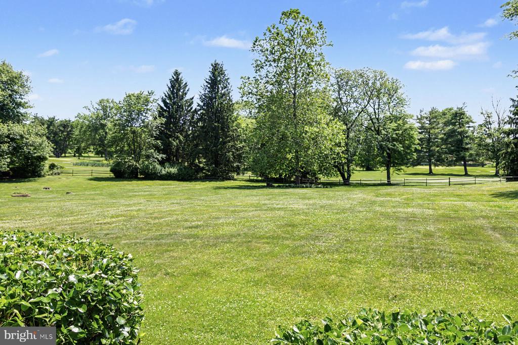 48 BOBBIE DRIVE