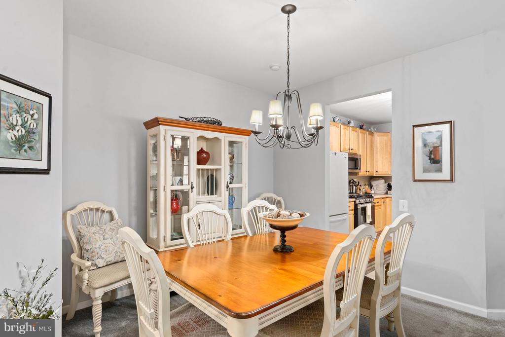 100 DOUGLAS FIR DRIVE Unit: 102
