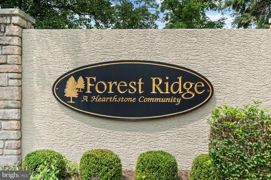100 DOUGLAS FIR DRIVE Unit: 102