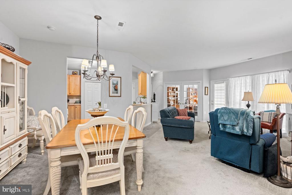 100 DOUGLAS FIR DRIVE Unit: 102