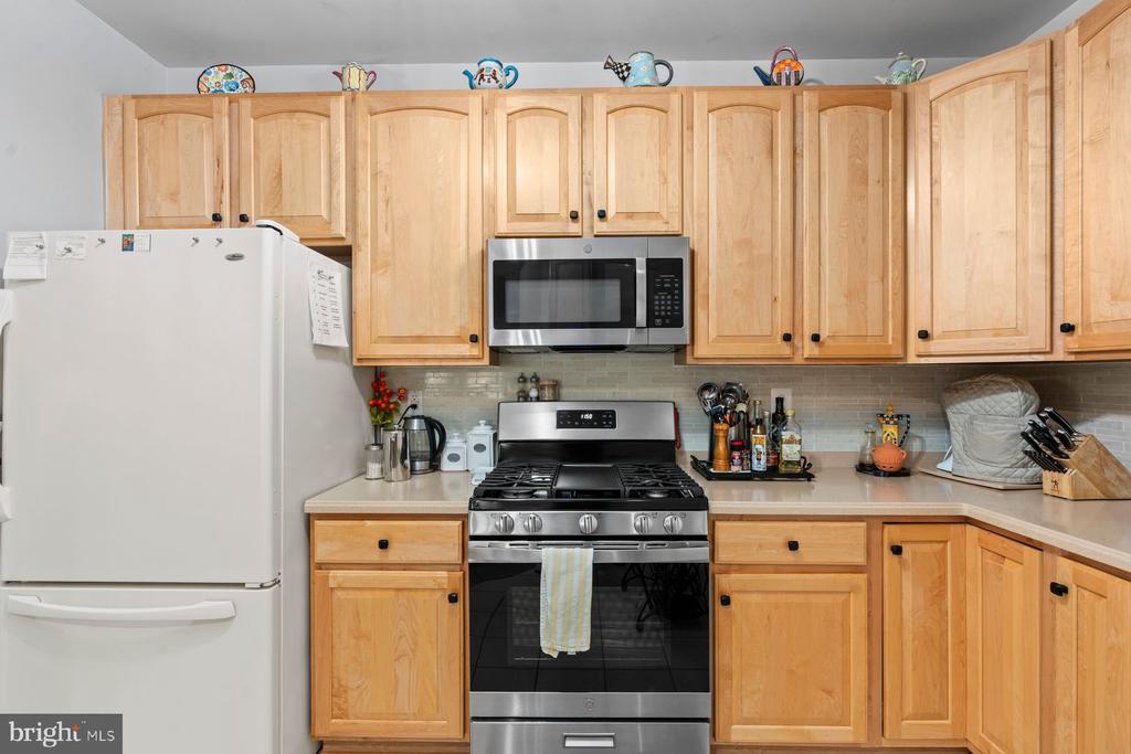 100 DOUGLAS FIR DRIVE Unit: 102