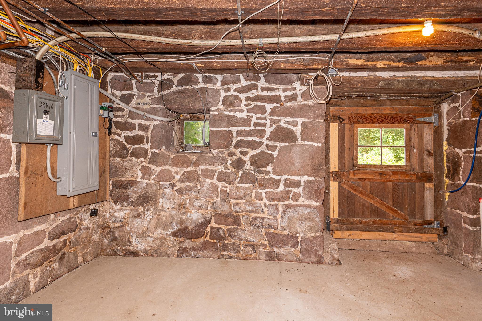 786 Kulp ROAD