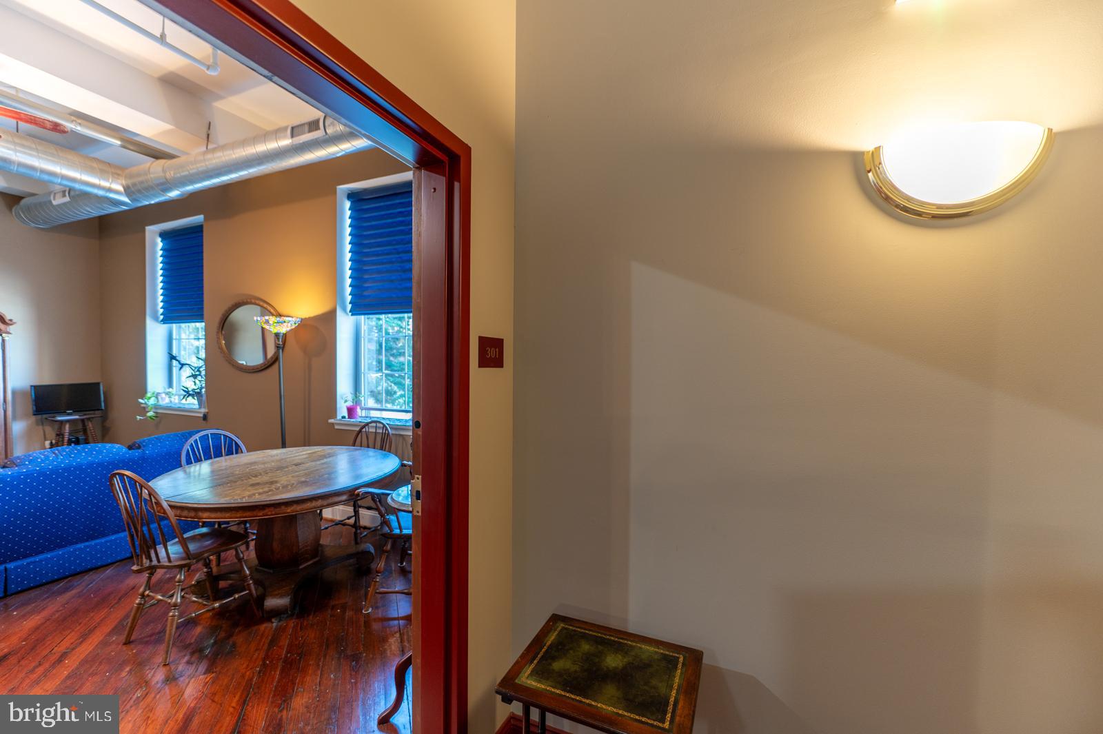 541 Washington AVENUE Unit: 301