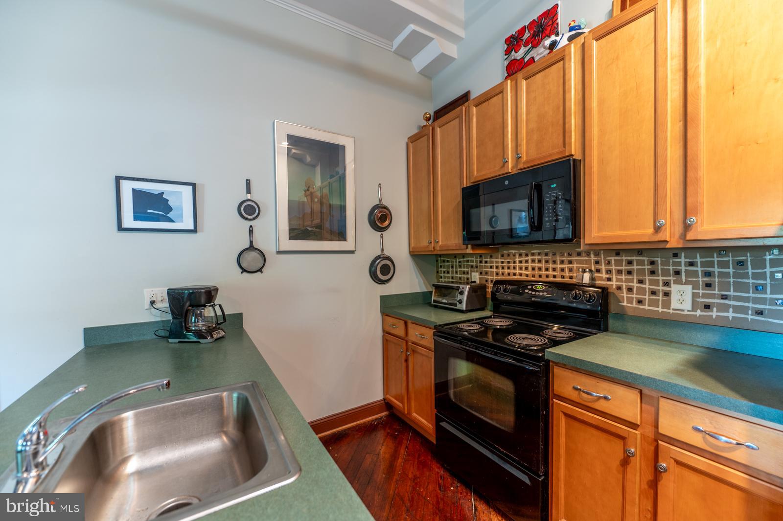 541 Washington AVENUE Unit: 301