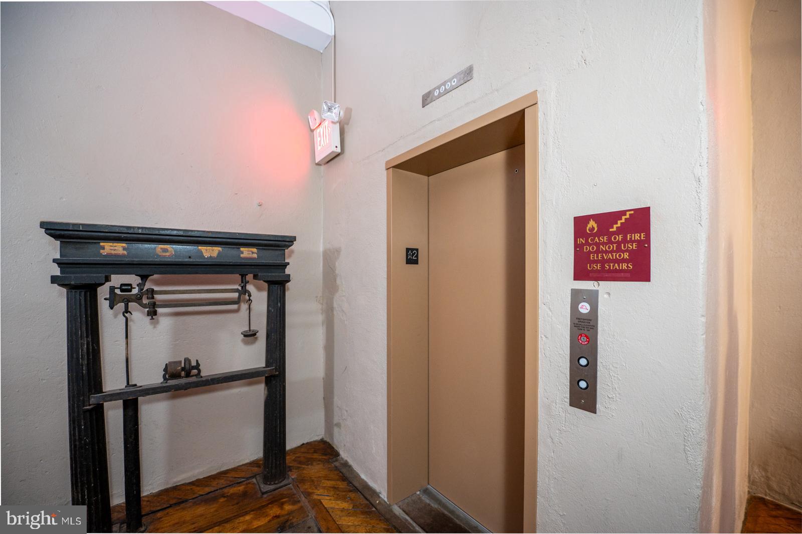 541 Washington AVENUE Unit: 301