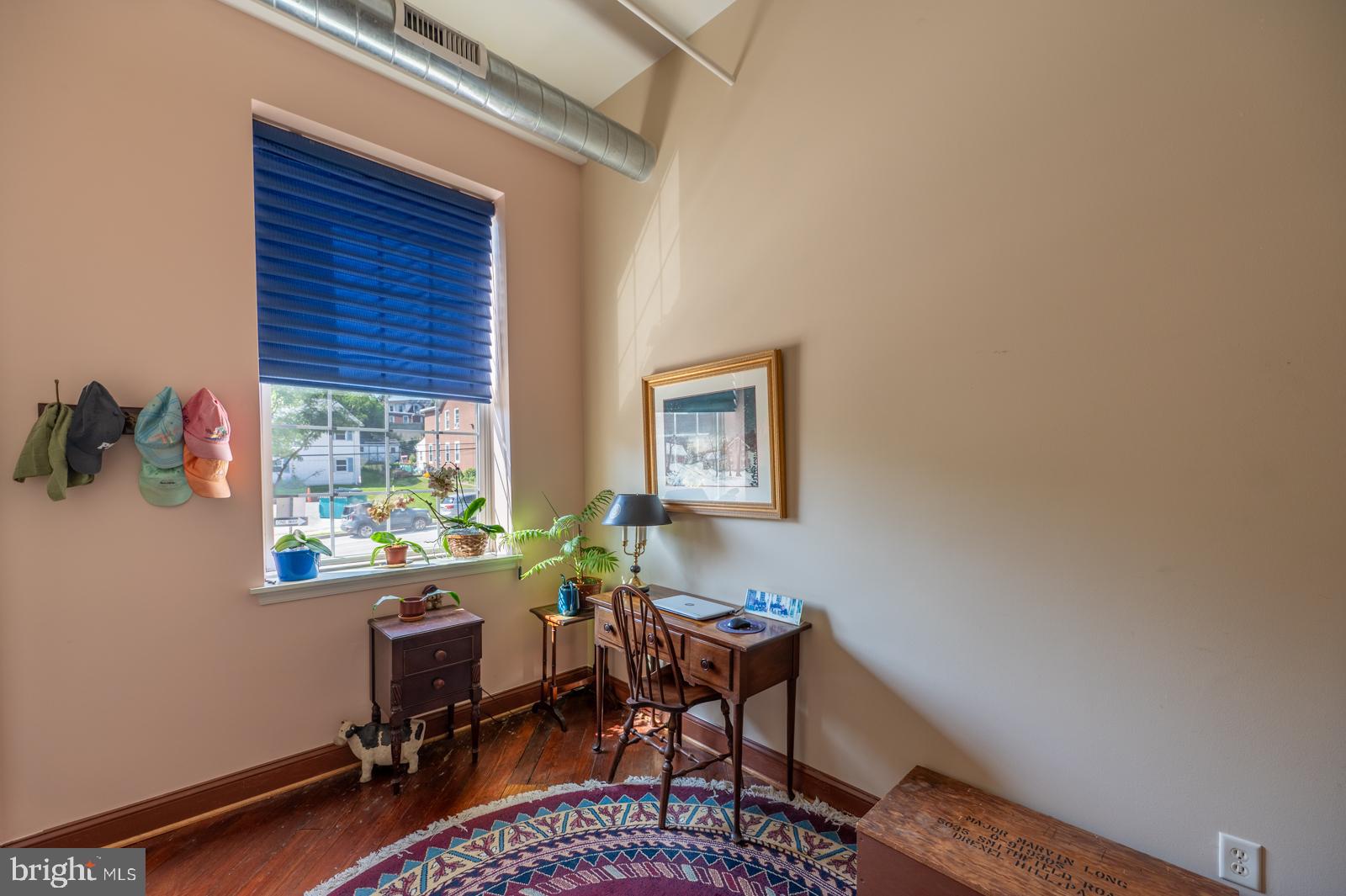 541 Washington AVENUE Unit: 301