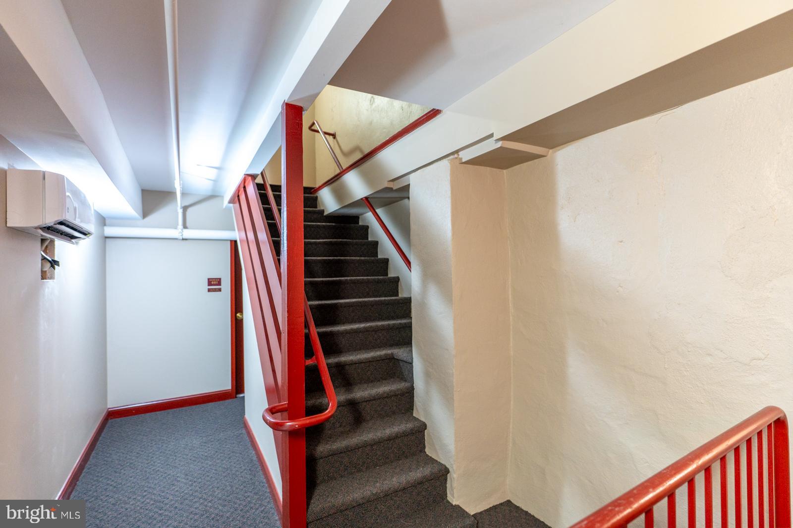 541 Washington AVENUE Unit: 301