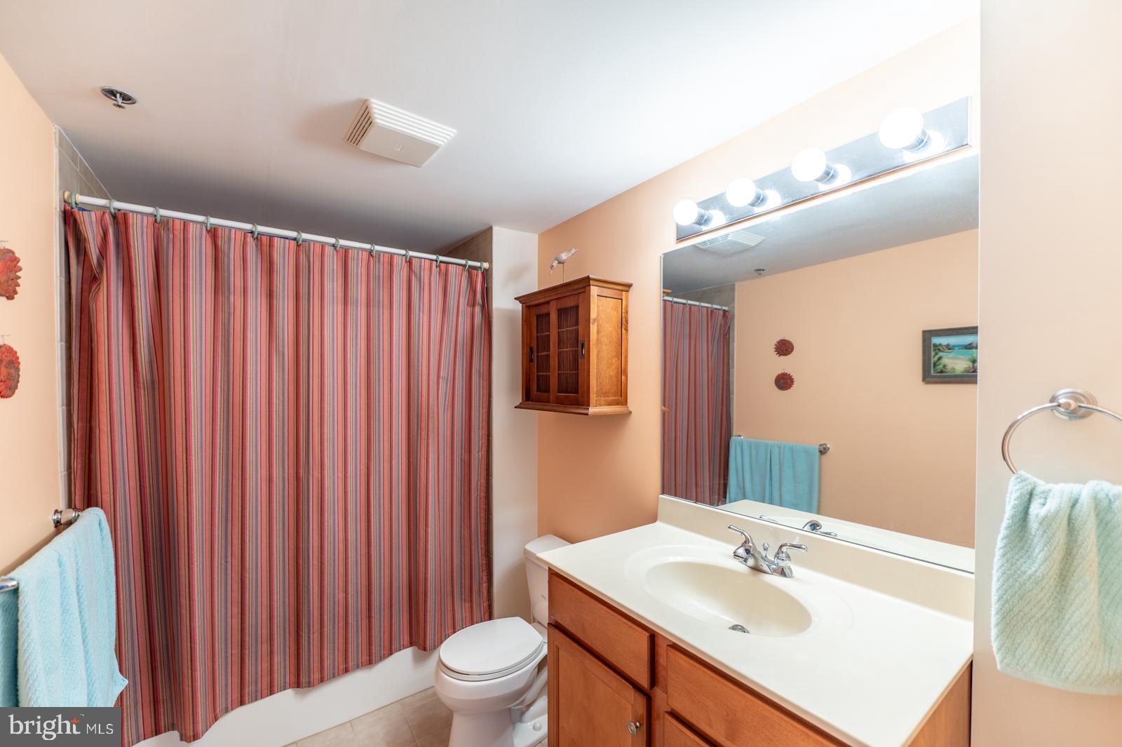 541 Washington AVENUE Unit: 301