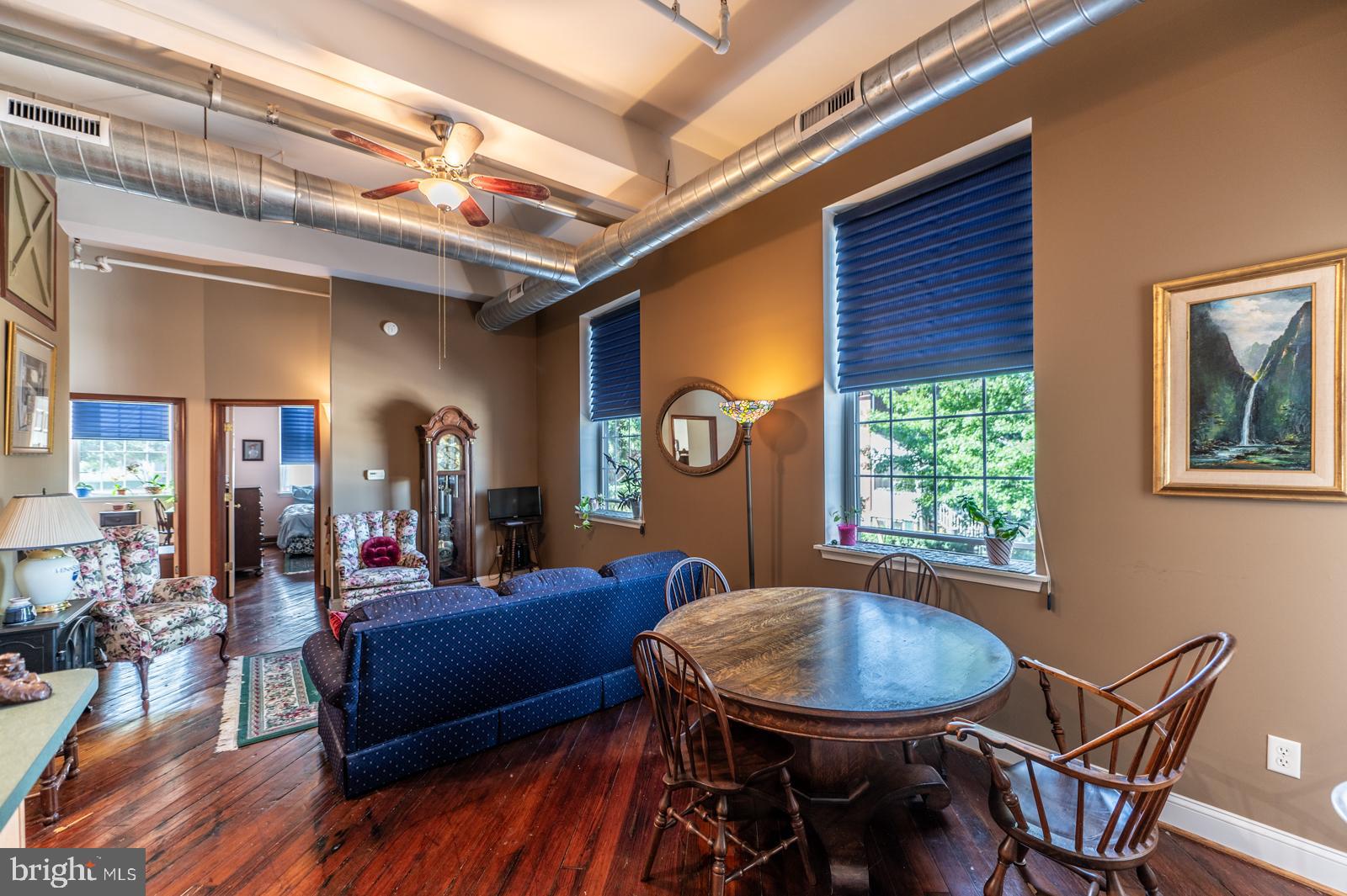 541 Washington AVENUE Unit: 301