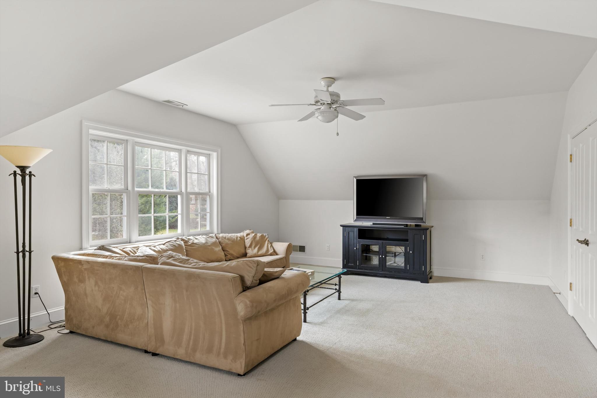1061 Haverhill Rd