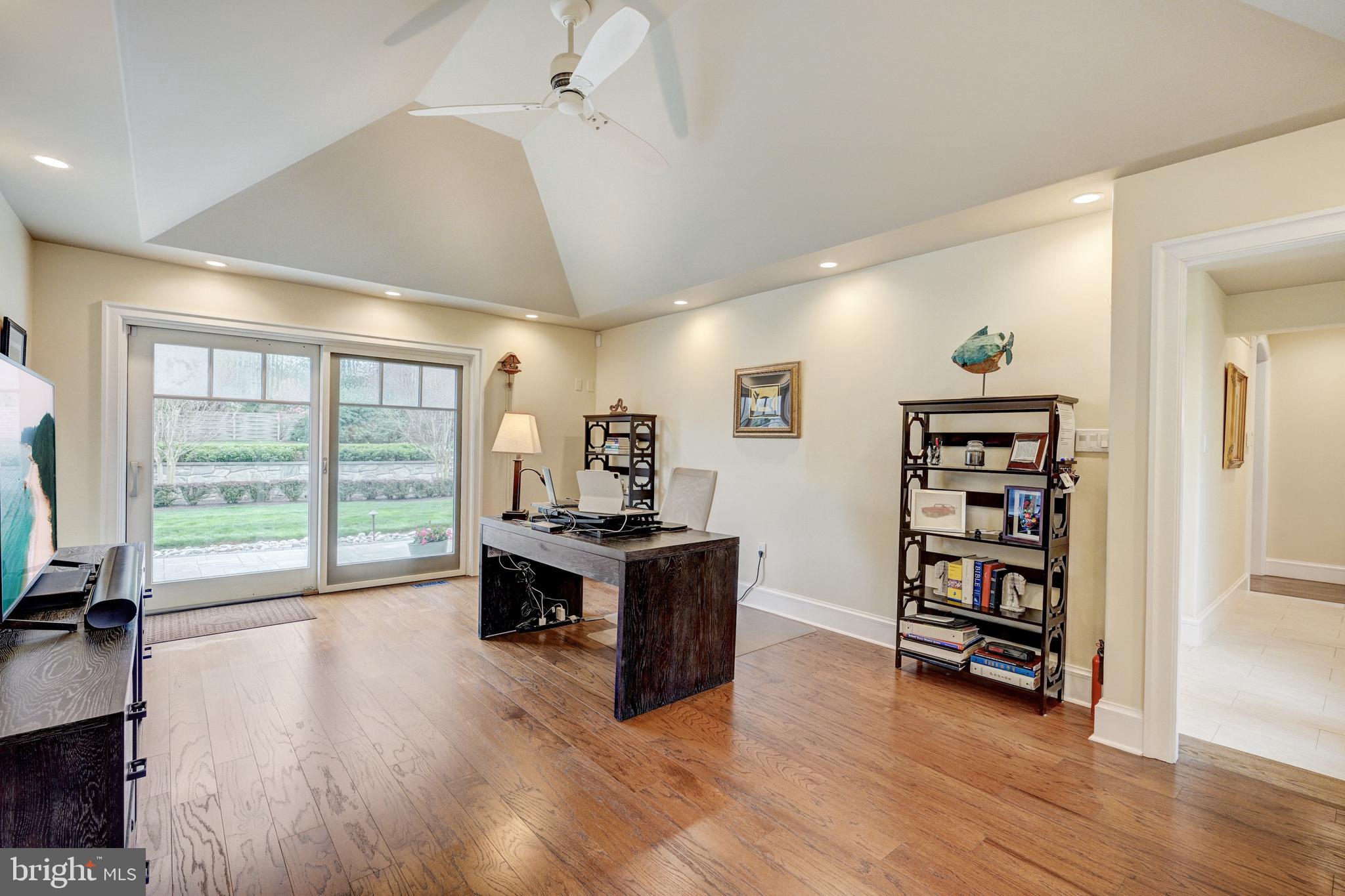 343 Boot Rd