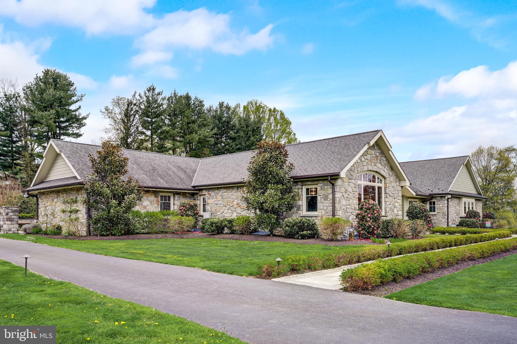 343 Boot Rd