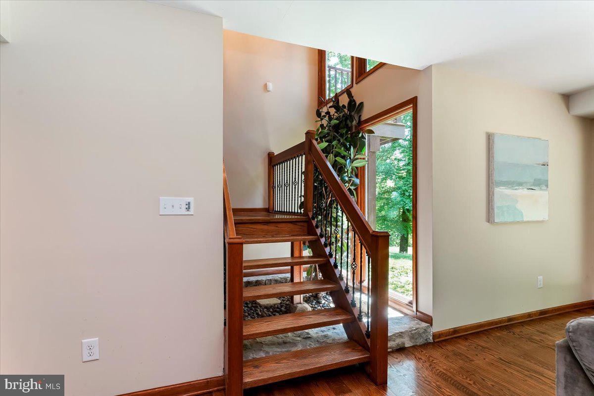 1012 Garrett Mill Rd