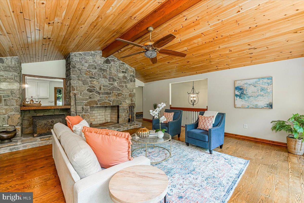 1012 Garrett Mill Rd