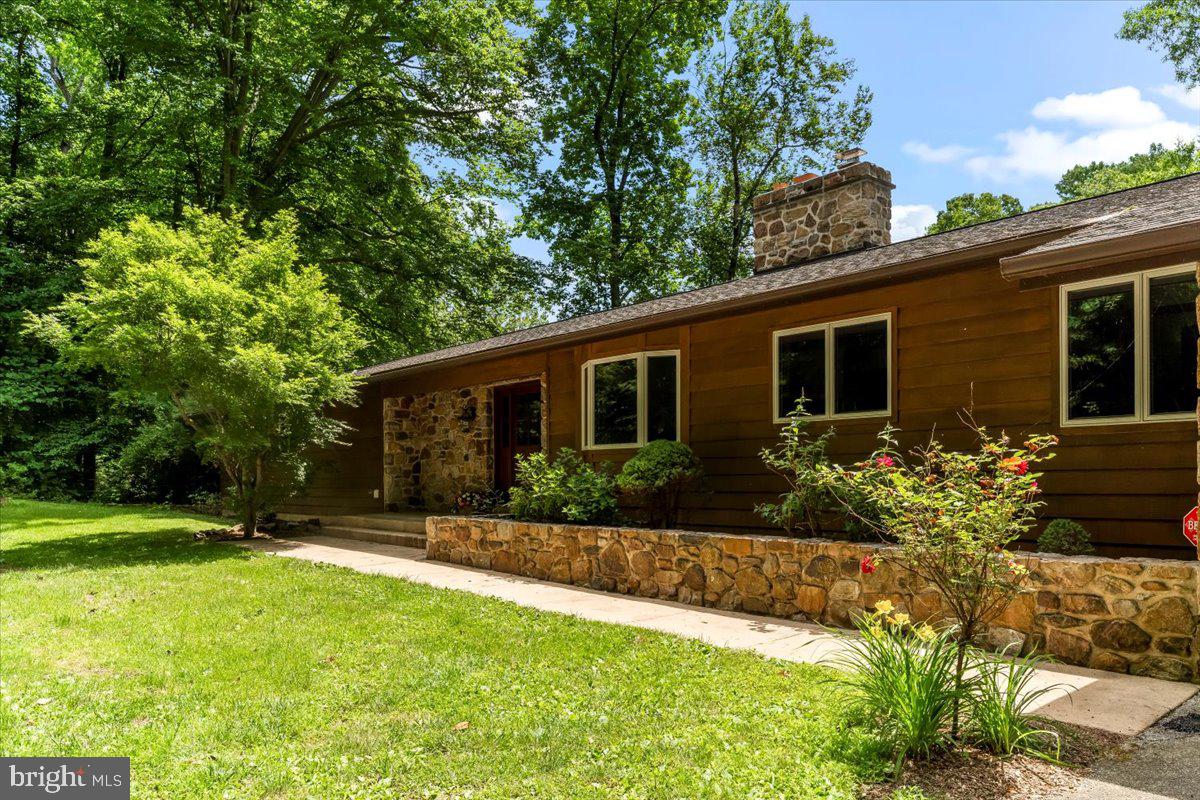 1012 Garrett Mill Rd