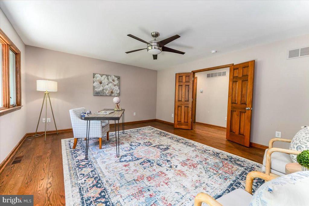 1012 Garrett Mill Rd