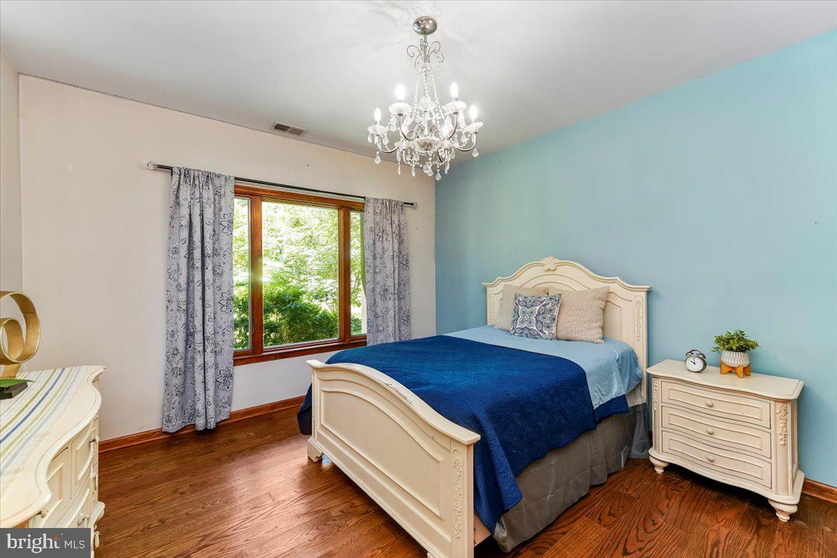 1012 Garrett Mill Rd