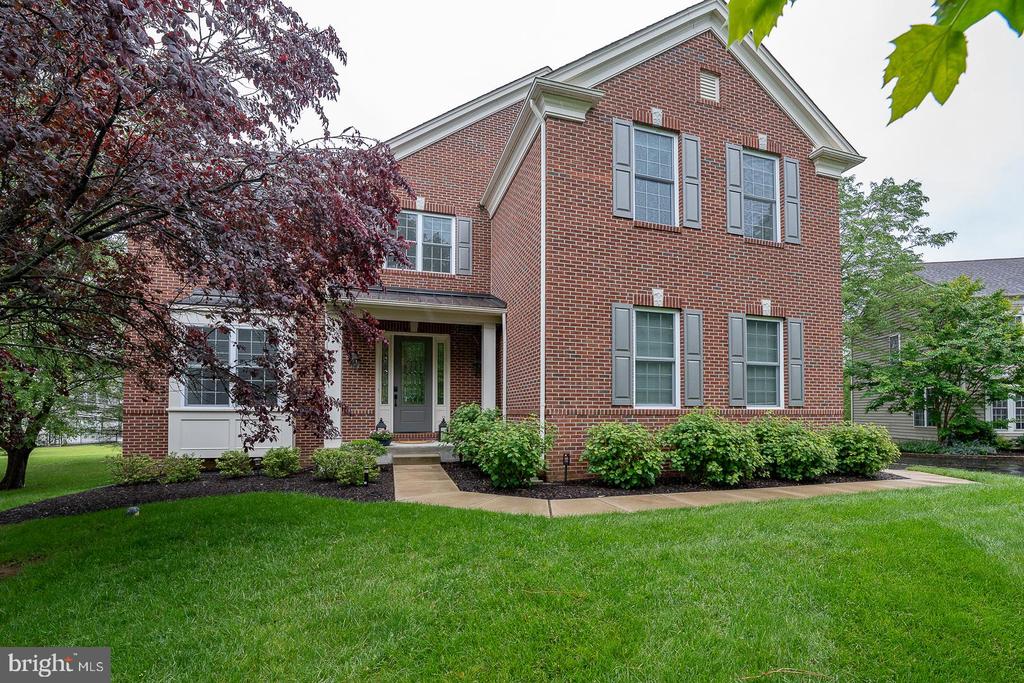 11 Ridings Way