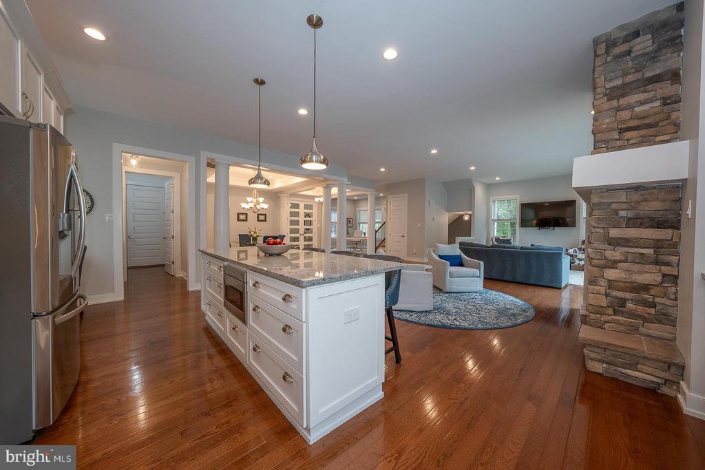 11 Ridings Way